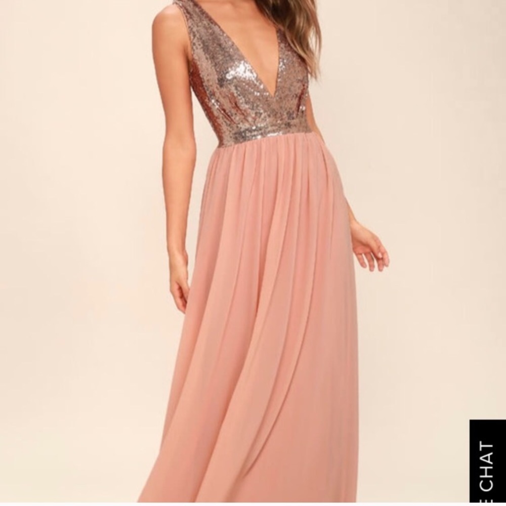 Lulu’s rose gold bridesmaid dress